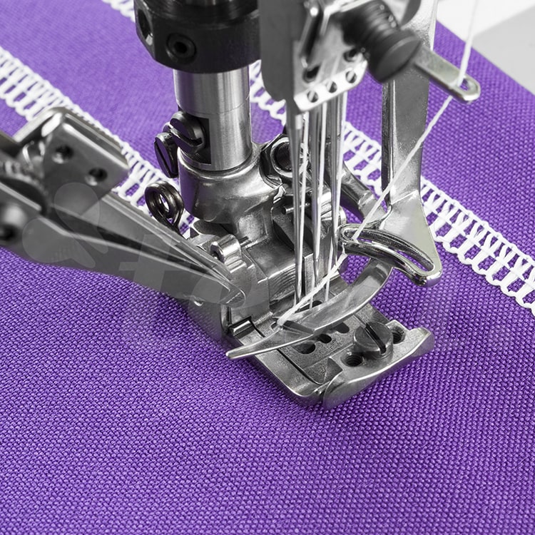 TEXI TRECCIA C MATIC PREMIUM EX – Interlok (kapówka) 3-igłowy o cylindrycznym łożu, z elektromagnetycznym obcinaniem nici i wbudowanym silnikiem AC Servo - maszyna kompletna - 2 lata gwarancji Interlok (kapówka) 3-igłowy o cylindrycznym łożu, z elektromagnetycznym obcinaniem nici i wbudowanym silnikiem AC Servo - maszyna kompletna - 2 lata gwarancji